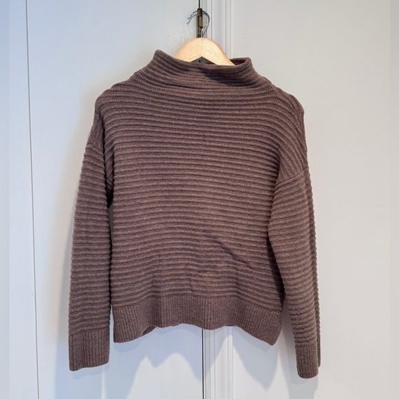 Madewell Dark Taupe Women’s Sweater Size XXS - Picture 1 of 4
